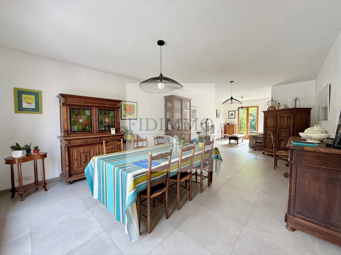 House in Chennevieres-sur-Marne, Ile-de-France, France 2 - 16315080
