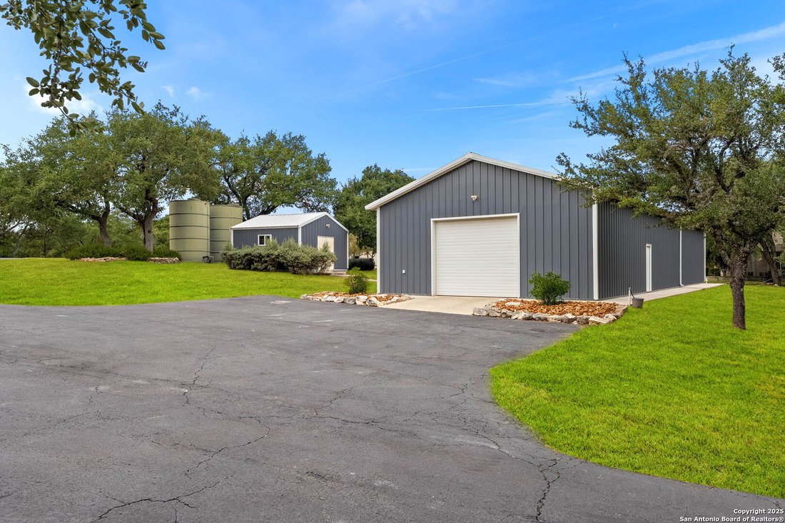 House in Montgomery, Texas, United States 5 - 16312352