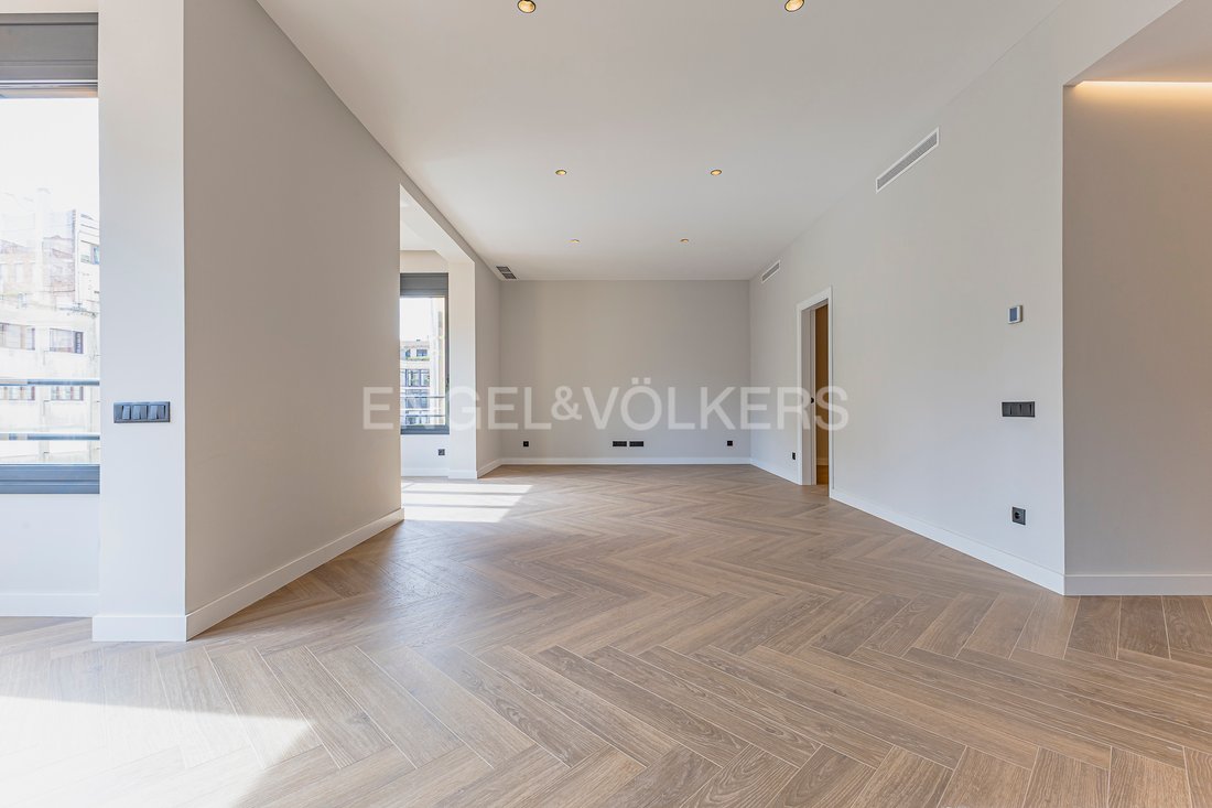 Apartment in Eixample, Barcelona, Spain 2 - 16311926