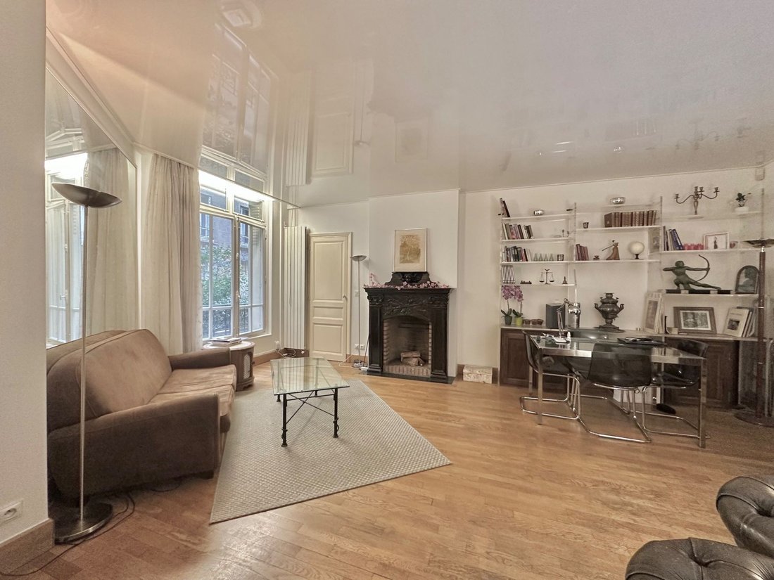 Apartment in Palais Royal, Paris 1er Arrondissement, Paris 1 - 16309716