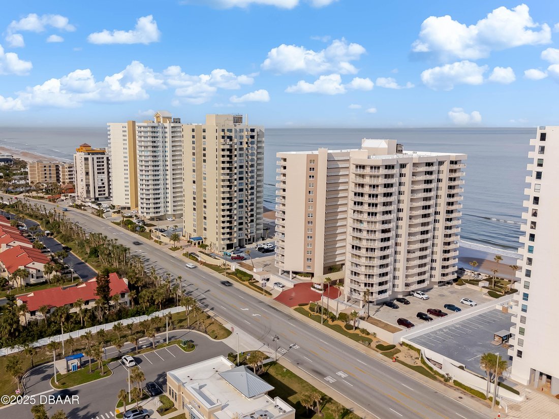 Condo in Daytona Beach, Florida, United States 5 - 16312124