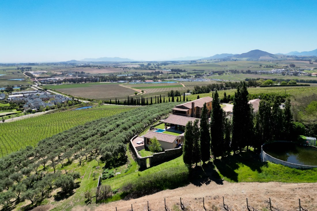 Farm Ranch in Arbeidslus, Western Cape, South Africa 5 - 16312546