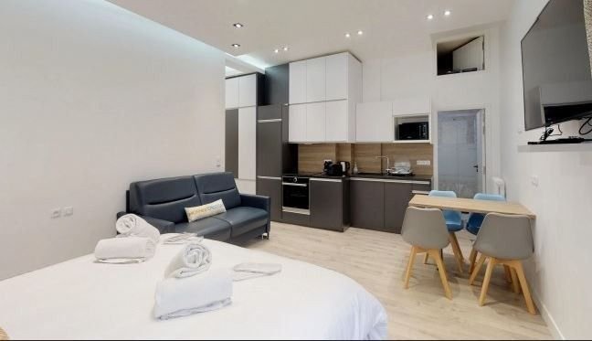 Apartment in Palais Royal, Paris 1er Arrondissement, Paris 1 - 16309692