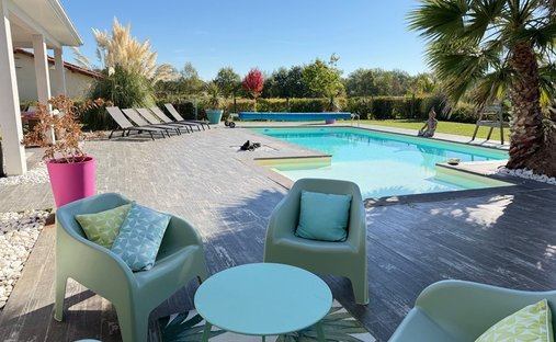 House in Foulayronnes, Nouvelle-Aquitaine, France 1