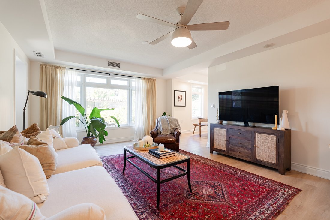 Condo in King, Ontario, Canada 5 - 16312948