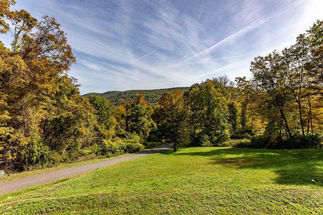 House in Kent, Connecticut, United States 2 - 16310097