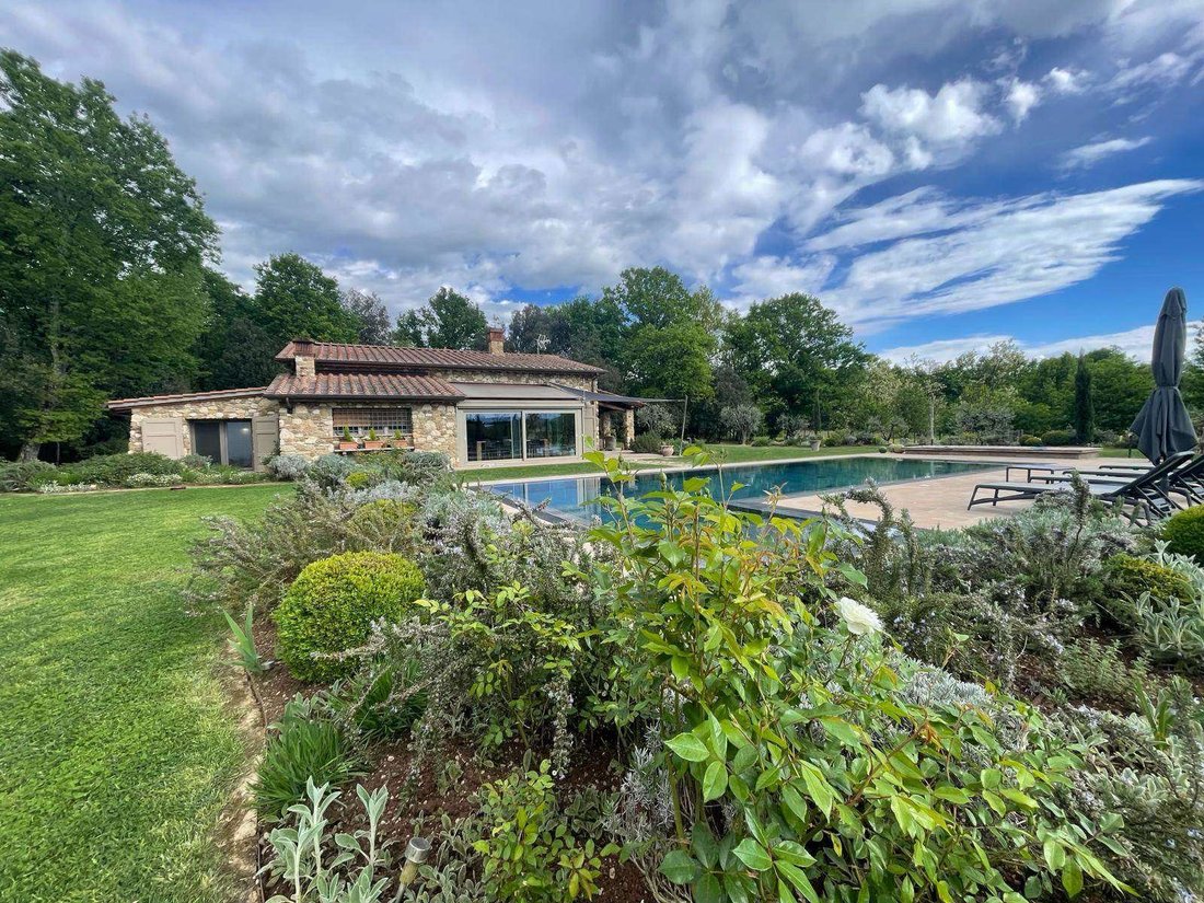 Villa in Fucecchio, Tuscany, Italy 1 - 16311247