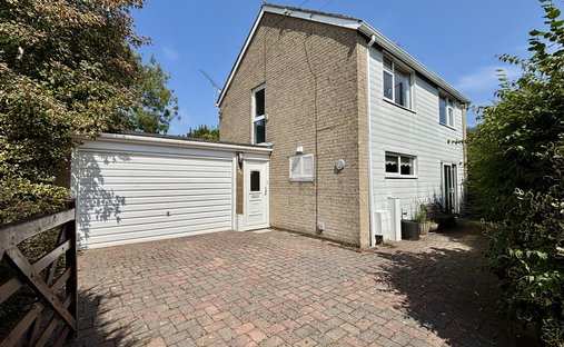 House in Petersfield, England 1
