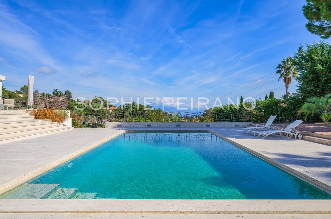 Villa in La Maure-Super Cannes, Vallauris, France 2 - 16094549