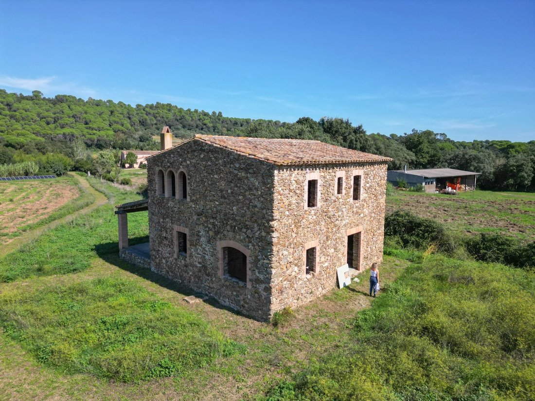 Country House in Cruilles, Monells i Sant Sadurni de l'Heura, Catalonia, Spain 2 - 16313289