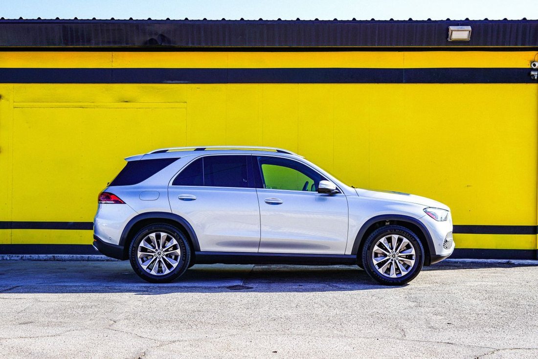 Suv in El Monte, CA, United States 5 - 16318321