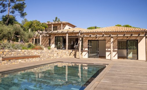 Villa in La Croix-Valmer, Provence-Alpes-Côte d'Azur, France 1