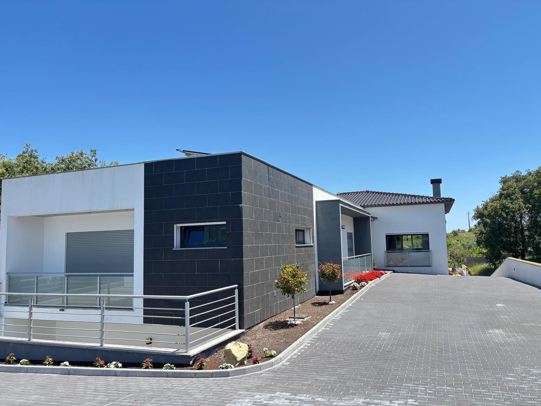 Villa a Parceiros e Azoia, Distretto di Leiria, Portogallo 1 - 16310754