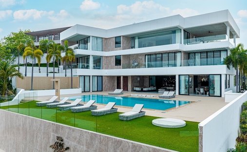 Villa in Ko Samui, Surat Thani, Thailand 1
