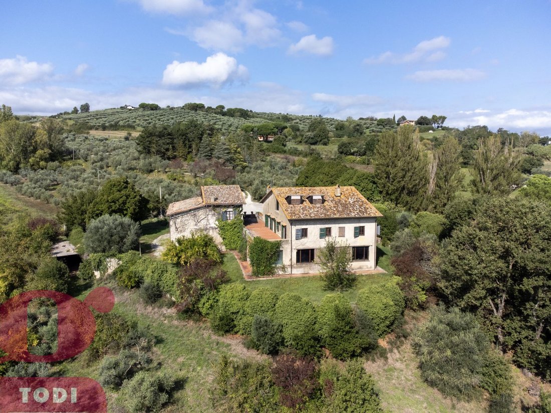 Villa in San Venanzo, Umbria, Italy 3 - 16320484