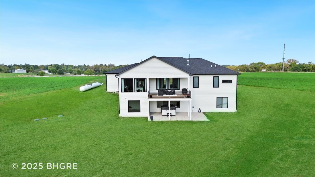 House in Indianola, Iowa, United States 4 - 15460637