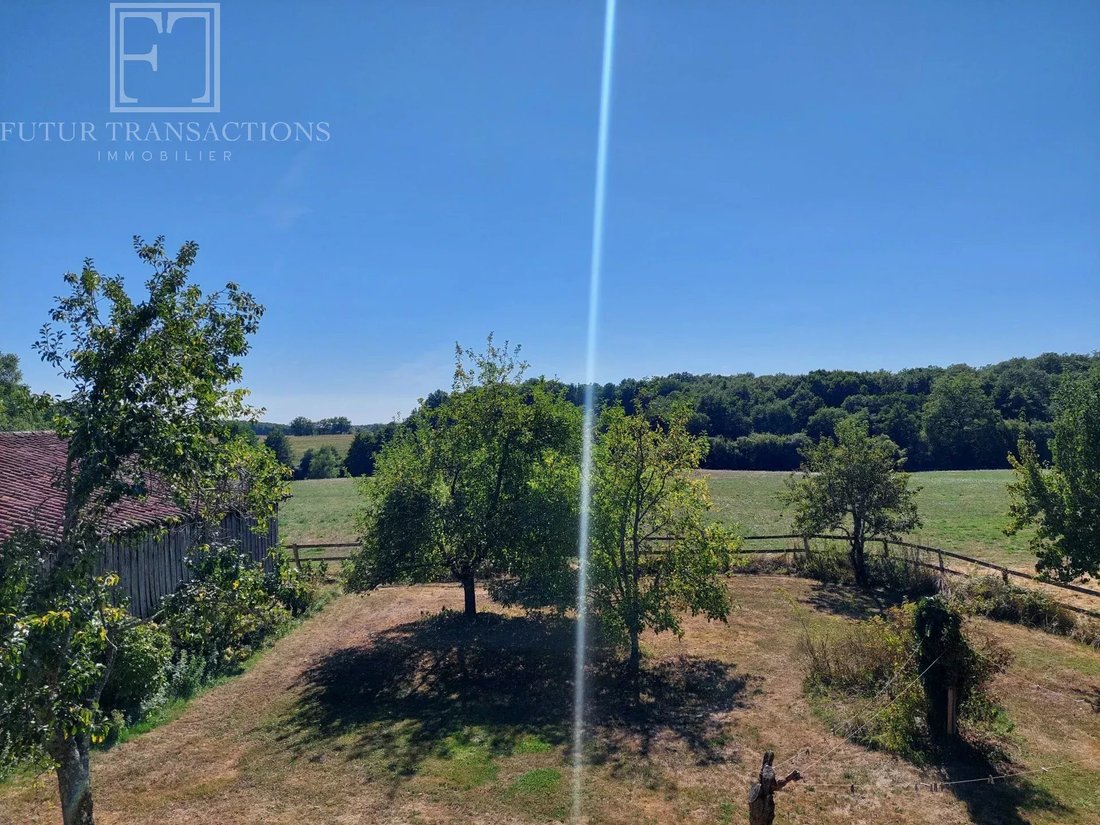 Estate in Arrondissement of Nontron, Nouvelle-Aquitaine, France 3 - 16320638