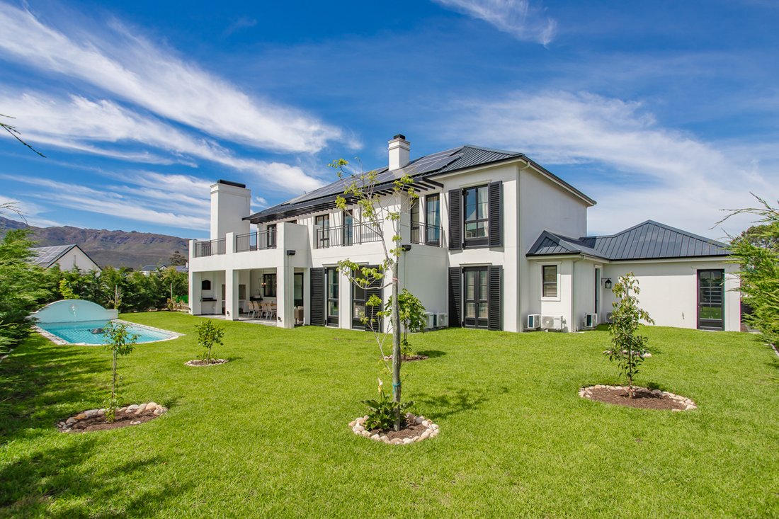 House in Paarl, Groenvlei, Western Cape 1 - 16321086