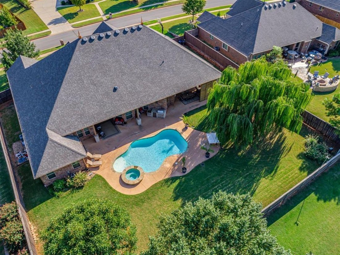House in Edmond, Oklahoma, United States 2 - 16320709