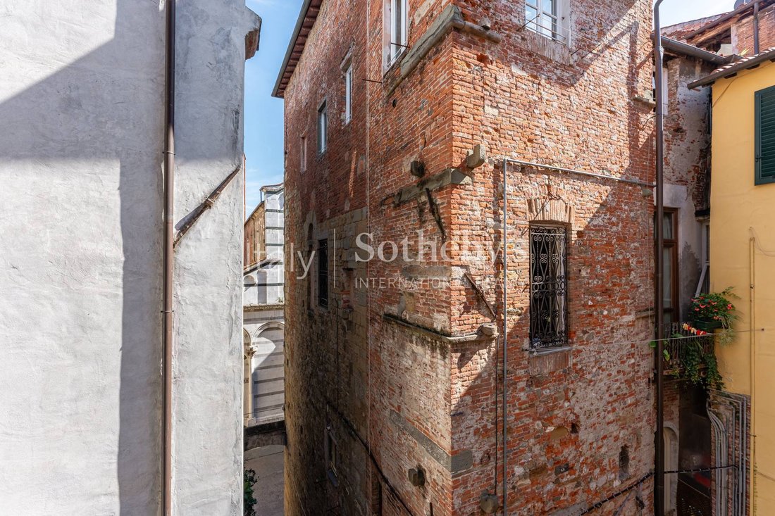 Apartment in Historic Center, Lucca, Tuscany 3 - 16320780