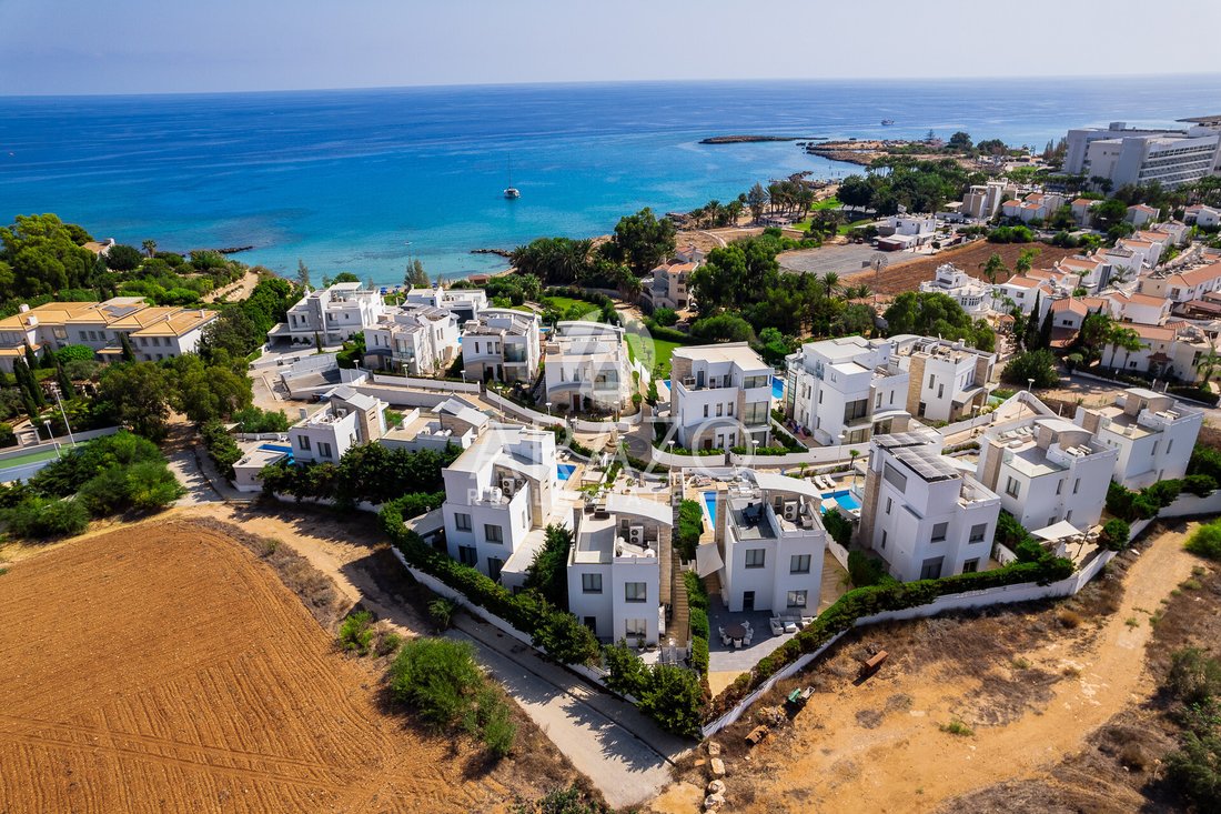 Villa in Protaras, Famagusta, Cyprus 1 - 14526516