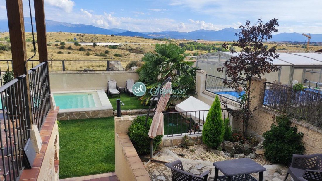 Chalet in La Lastrilla, Castile and Leon, Spain 3 - 16321076