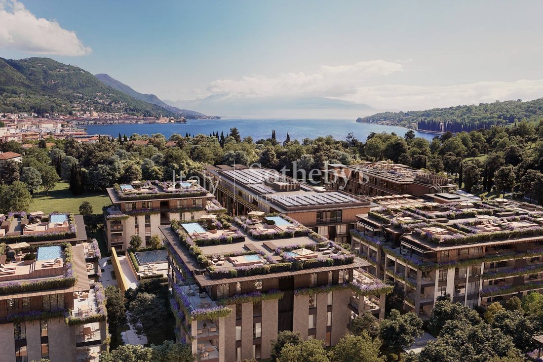Apartment in Salo, Lombardy, Italy 3 - 16320469