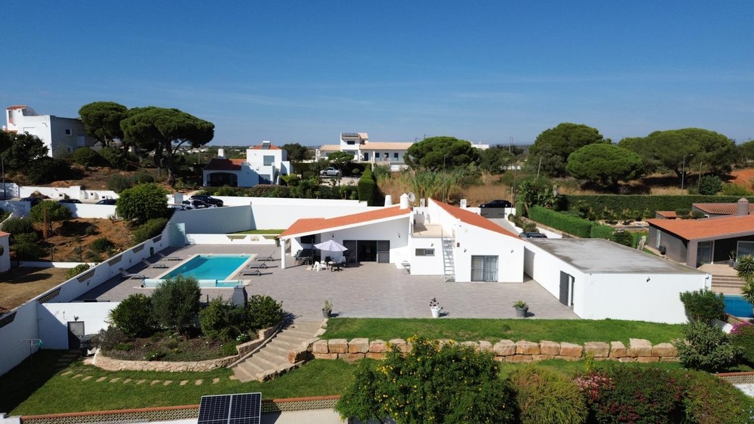 Villa in Olhos de Agua, Algarve, Portugal 2 - 16320513