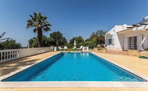 Villa in Estoi, Algarve, Portugal 1