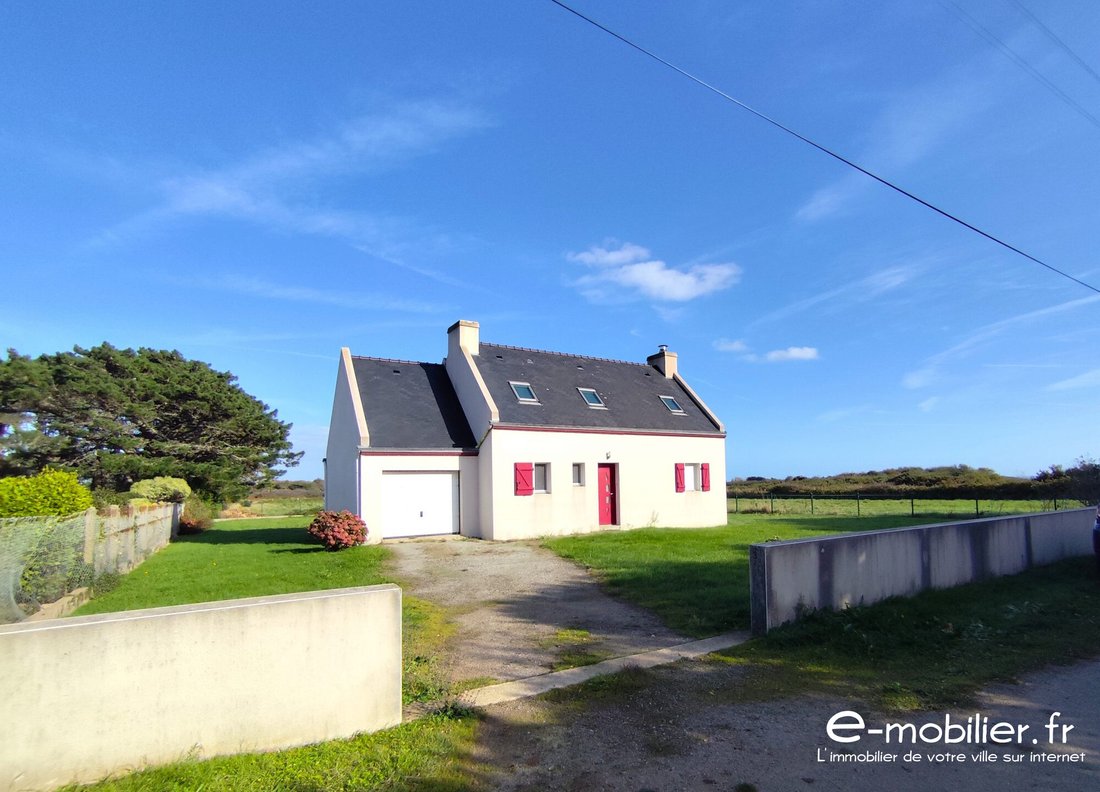 House in Groix, Brittany, France 1 - 16320952