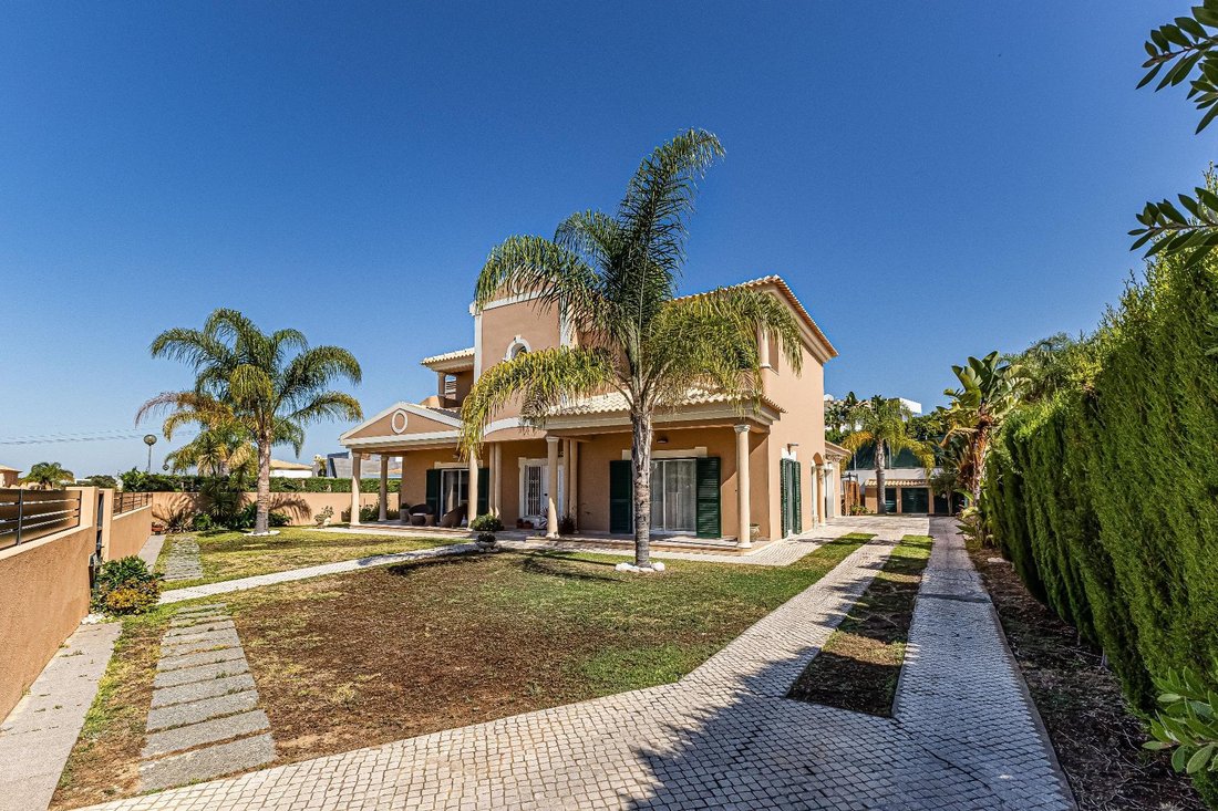 Villa in Olhos de Agua, Algarve, Portugal 1 - 16320502