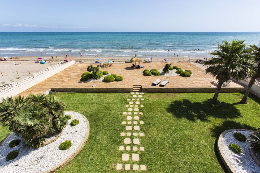 Chalet in Denia, Valencian Community, Spain 3 - 16321065