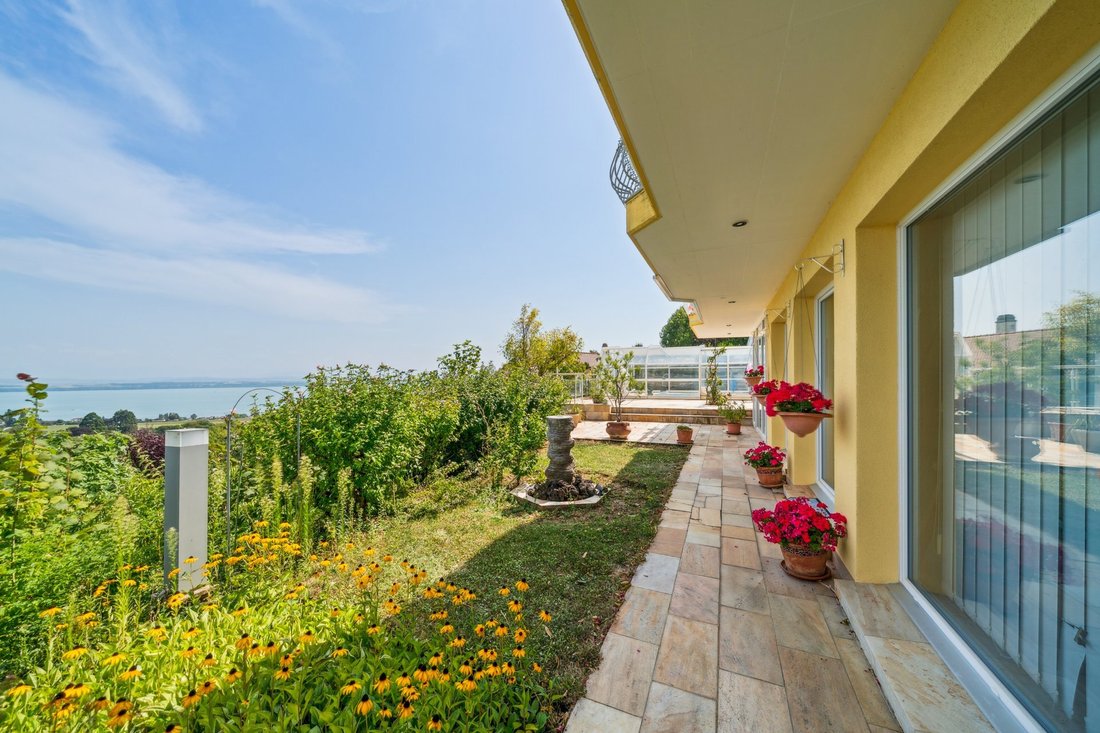 Villa in Bevaix, Neuchâtel, Switzerland 4 - 16320741