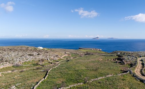 Land in Community of Dryopida, Aegean, Griechenland 1
