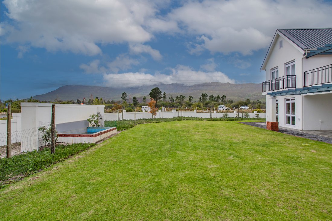 House in Paarl, Groenvlei, Western Cape 4 - 16321121