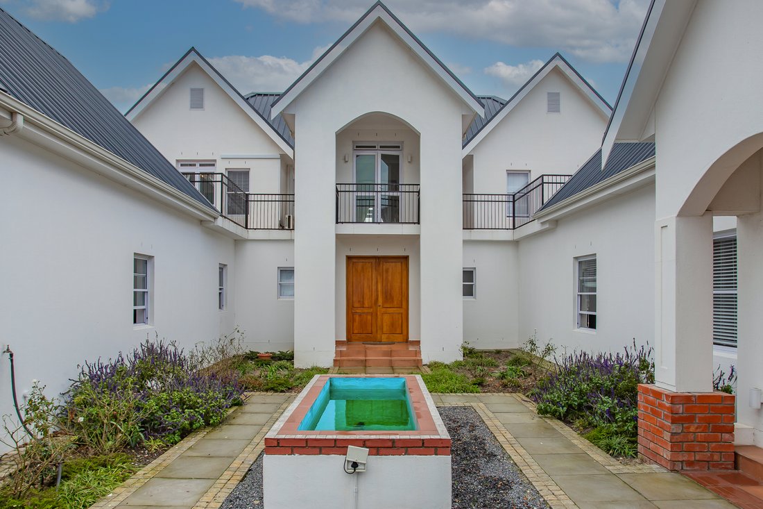 House in Paarl, Groenvlei, Western Cape 3 - 16321121