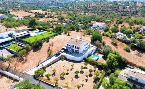 Villa in Loule (Sao Clemente), Algarve, Portugal 1