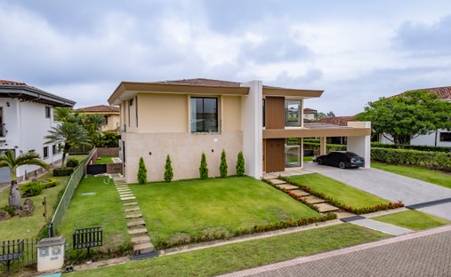 House in Guácima, Alajuela Province, Costa Rica 1