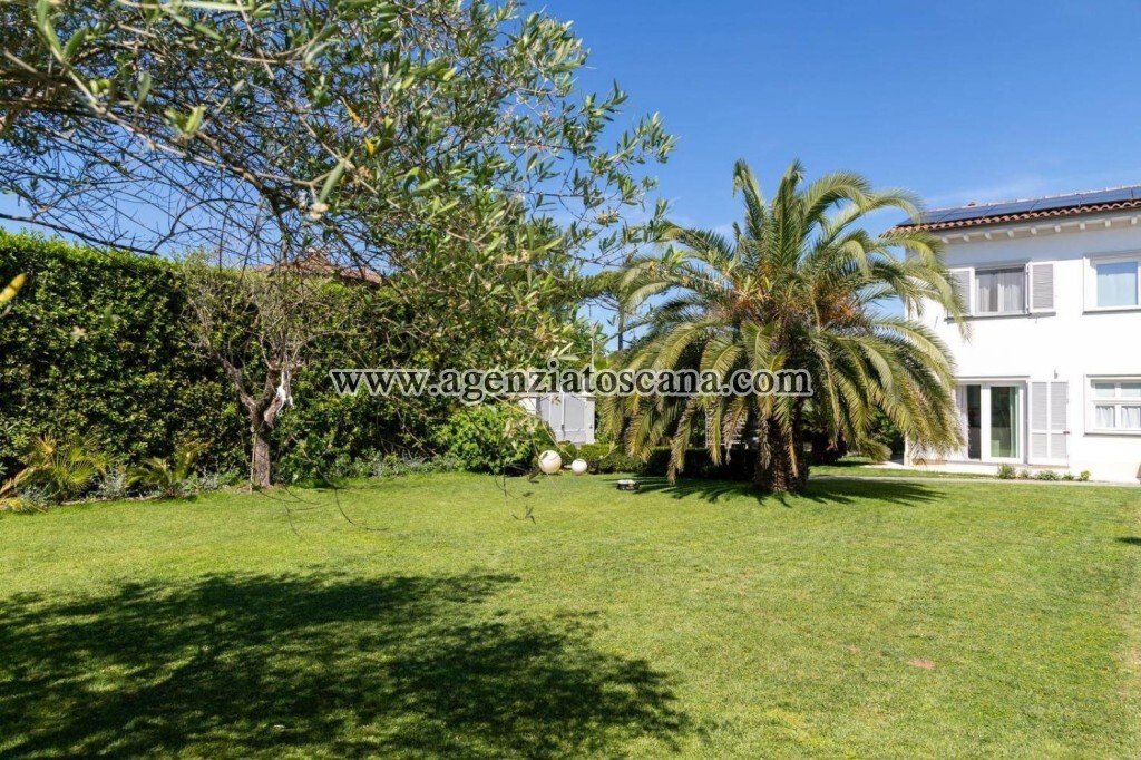 Villa in Center, Forte dei Marmi, Tuscany 5 - 16321341