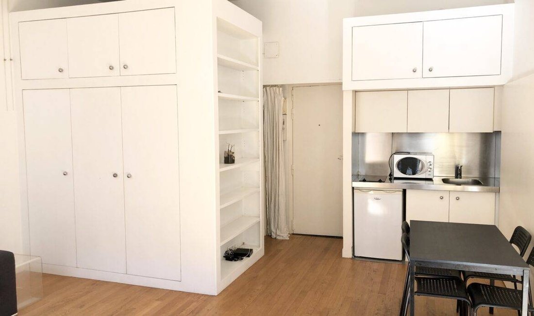 Apartment in Saint Philippe du Roule, Paris 8e Arrondissement, Paris 4 - 16323503