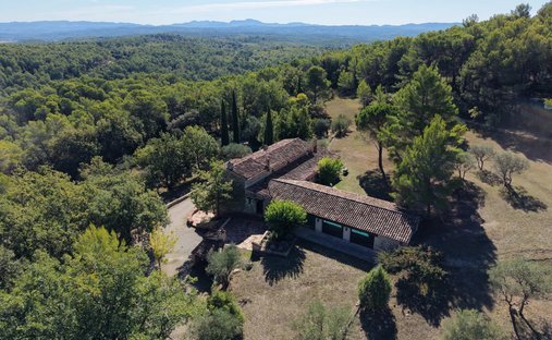 Country House in Seillans, Provence-Alpes-Côte d'Azur, France 1