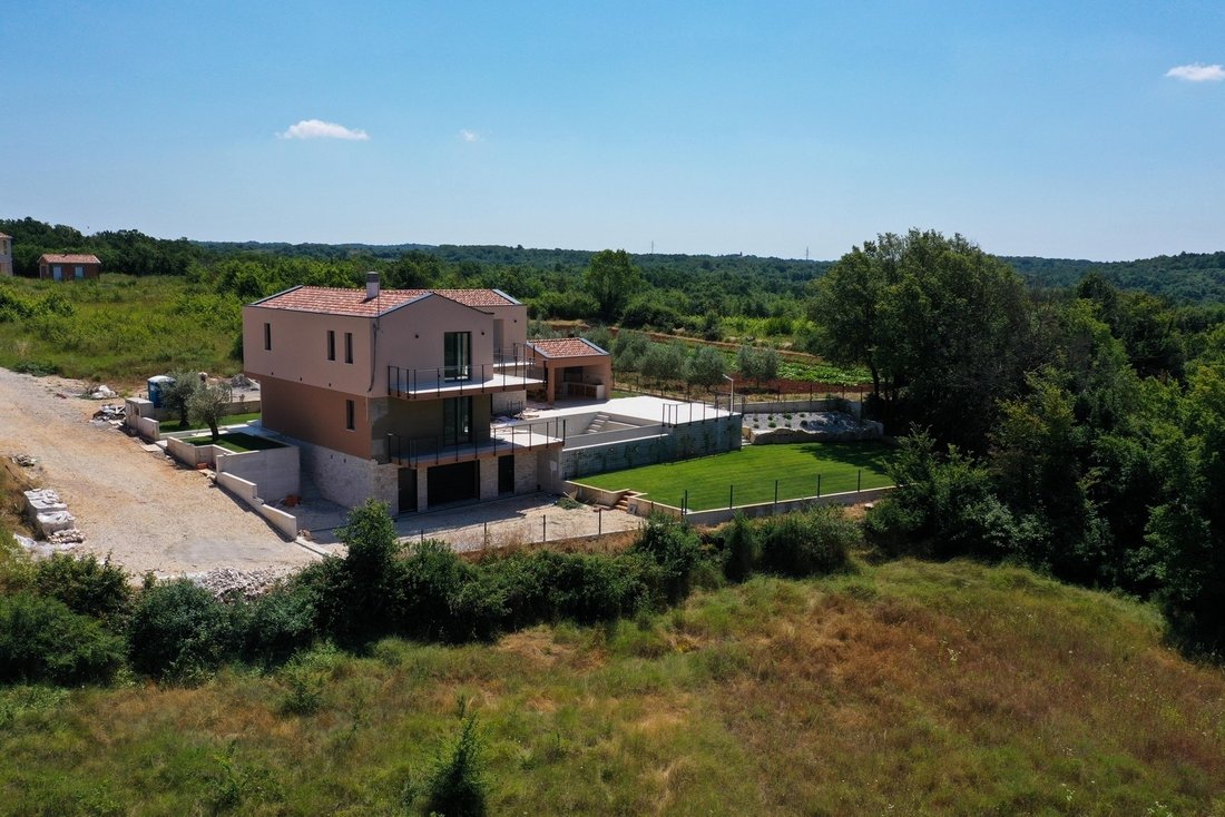 Villa in Višnjan, Istria County, Croatia 2 - 16323520