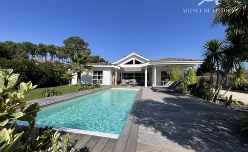 House in Ares, Nouvelle-Aquitaine, France 1
