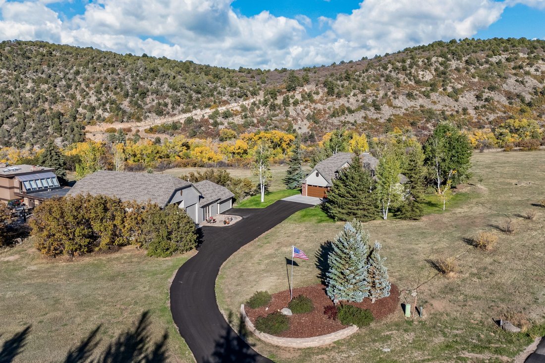 House in Glenwood Springs, Colorado, United States 1 - 16321283
