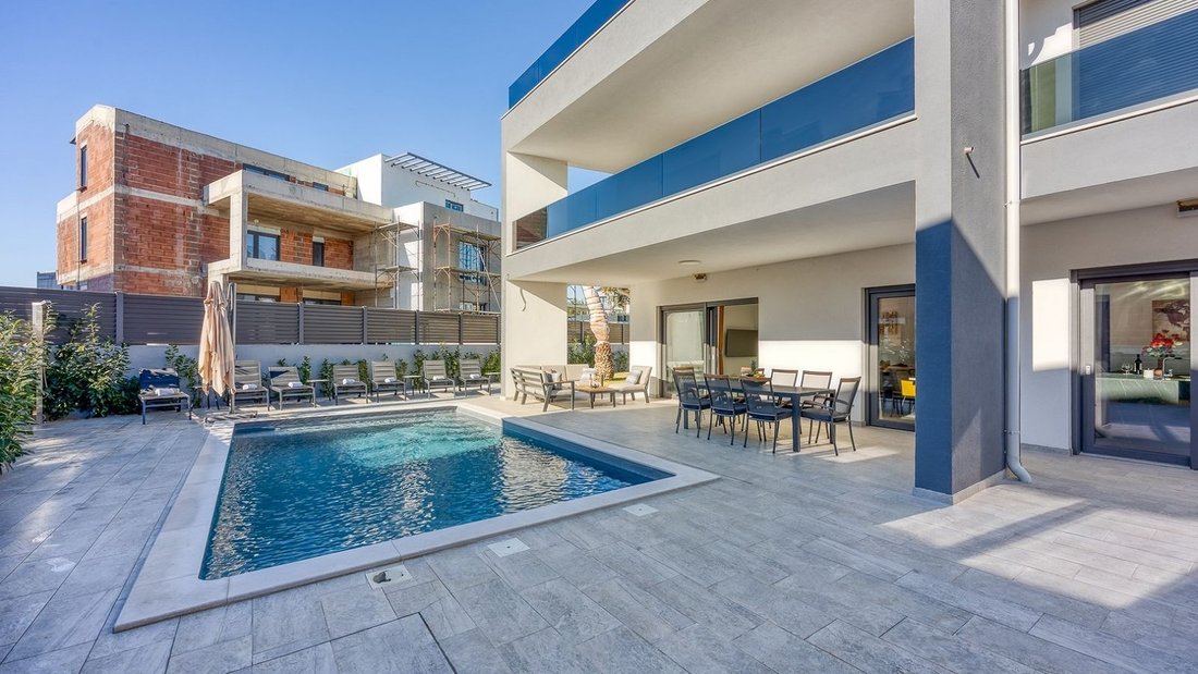 Villa in Vabriga, Istria County, Croatia 2 - 16323533