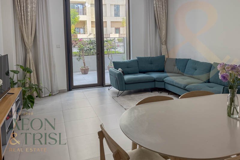 Apartment in Naif, Dubai, United Arab Emirates 1 - 16321821
