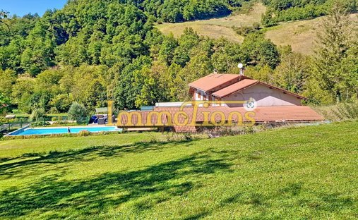 House in Vatilieu, Auvergne-Rhône-Alpes, France 1