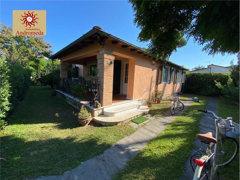 Villa in Center, Forte dei Marmi, Tuscany 3 - 16321401