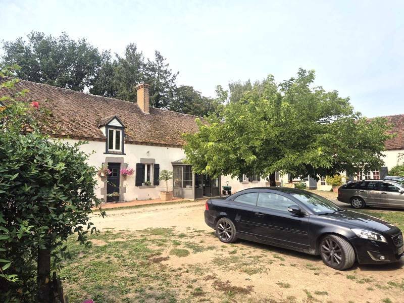 House in Sully-sur-Loire, Centre-Val de Loire, France 1 - 16322846