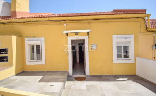 House in Penha de Franca, Lisbon, Portugal 1